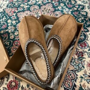 brand new UGG women’s tasman slippers